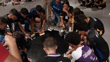 Estudantes goianos conquistam vaga em campeonato mundial de robótica