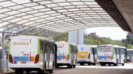 Prefeitura de Goiânia trabalha para reestruturar transporte coletivo, com padronização de pontos de ônibus e nova frota